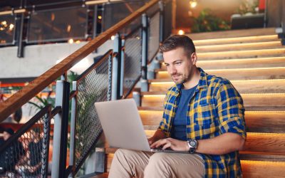 20 Ways To Make Your Company Stand Out To Blue Collar Candidates