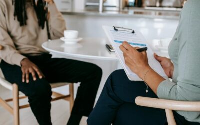 8 Candidate Communication Mistakes to Avoid in Blue-Collar Recruitment
